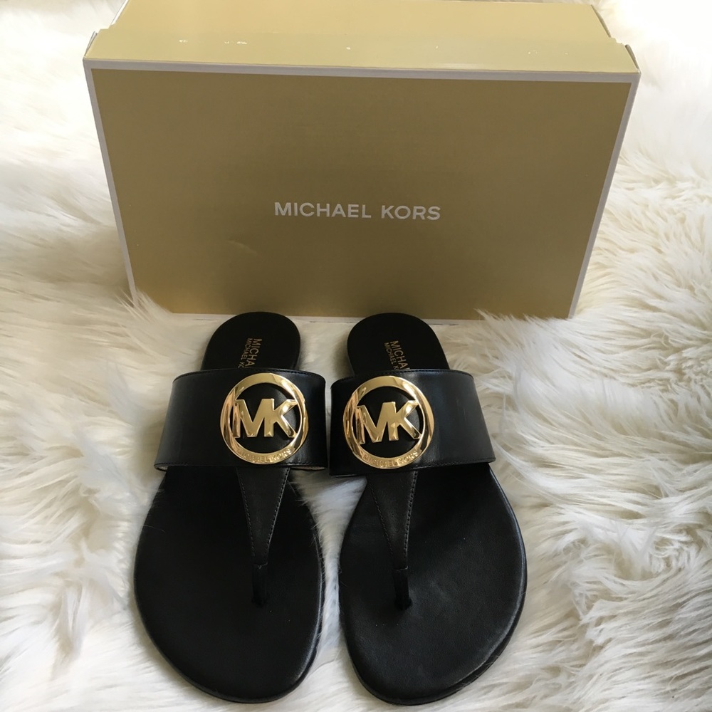 New! Michael Kors thong sandals - Picture 8 of 8